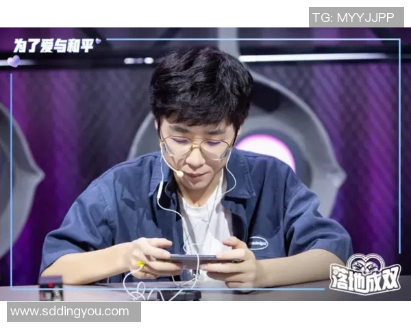 张丽在s15电竞总决赛中分享和平精英的独特心得与战术解析 张丽在s15电竞总决赛中分享和平精英的独特心得与战术解析