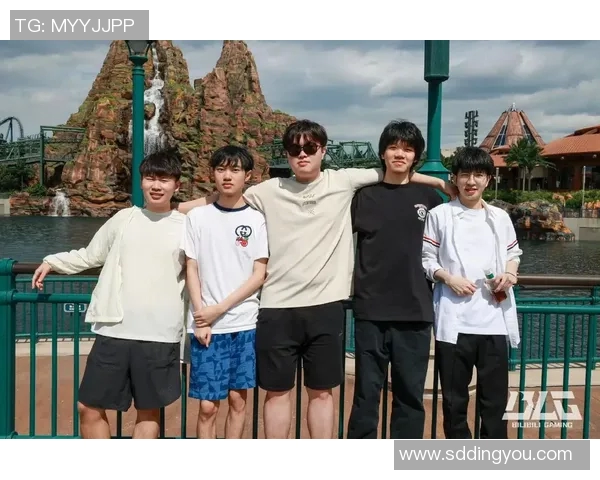 深入剖析BLG战队在CSGO赛事中的心理素质与应对策略 深入剖析BLG战队在CSGO赛事中的心理素质与应对策略